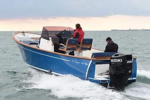 barcos rhea marine